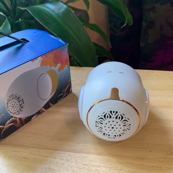 2 Mini Rose Golden Bluetooth Speakers - Picture 4 of 10